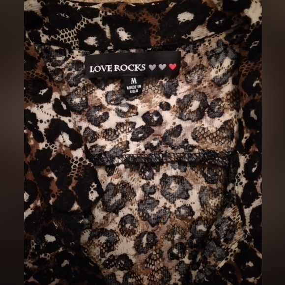 Love Rocks button top - Picture 3 of 3
